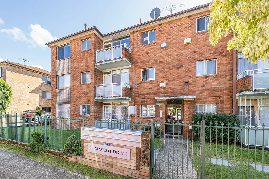 Eastlakes 2Zimmer Walk to Shopping Centre, Shops, Buses , and Golf Clubs