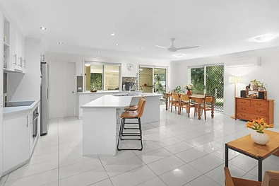 66 Lagoon Crescent, Bellbowrie, QLD 4070, 5房, 2浴, House