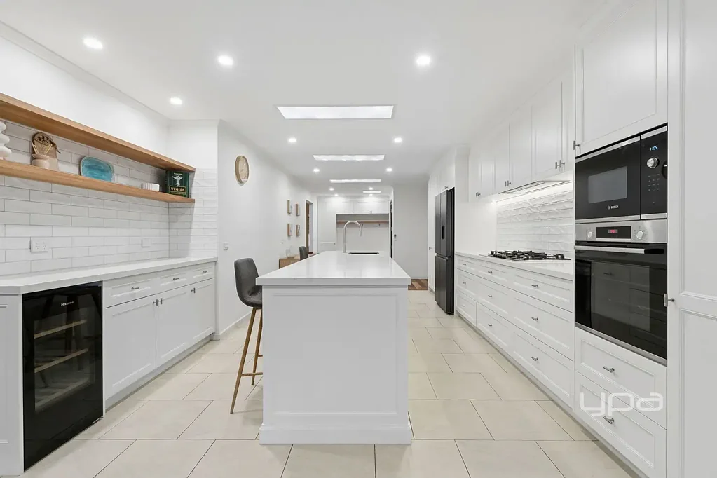 Rye 4 Slaapkamer Grandview's Finest - Custom Hamptons inspired Masterpiece With Luxury Studio Spa Retreat & Quiet No Through Street