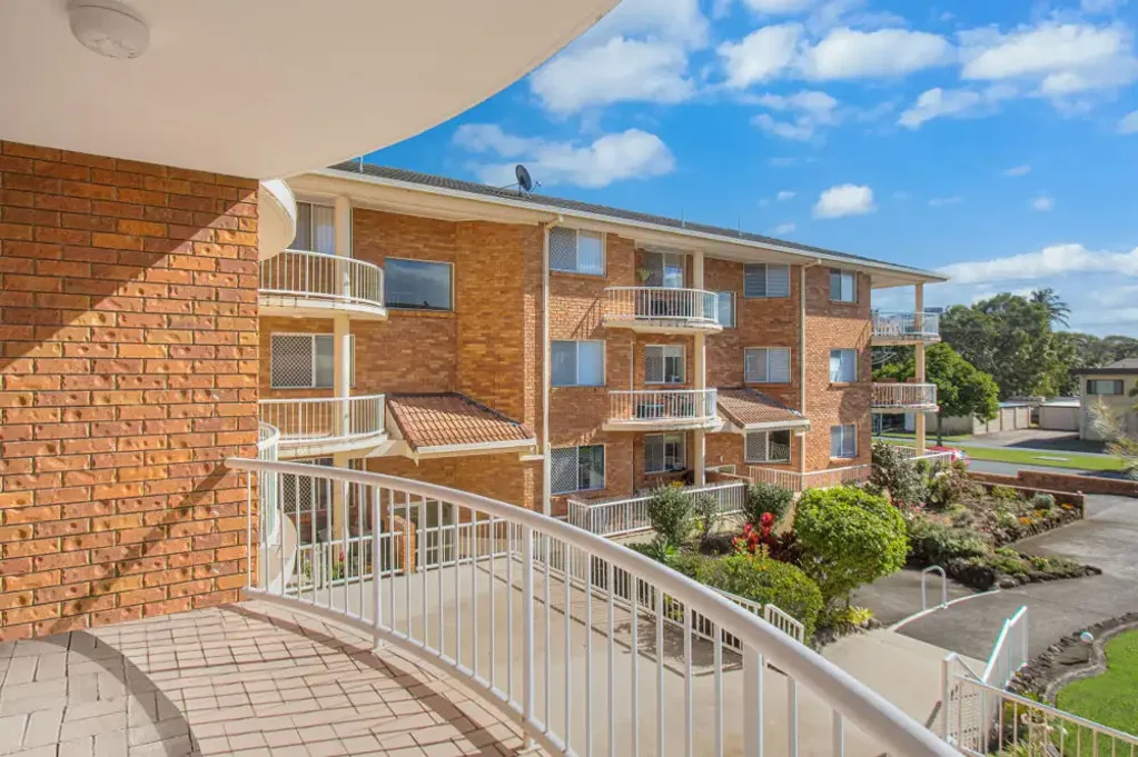 ADJACENT TO TWEED MALL - TWO BEDROOM UNIT