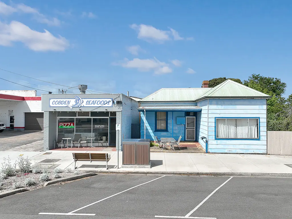 Cobden 3ਬੈੱਡਰੂਮ Opportunity Awaits! Residential & Commercial, all in one Prime Location