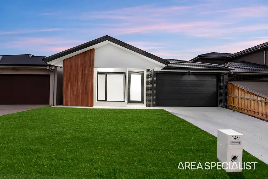Bonnie Brook 4બેડરૂમ Listed AS - Contemporary Luxury & Effortless Family Living in Bonnie Brook!