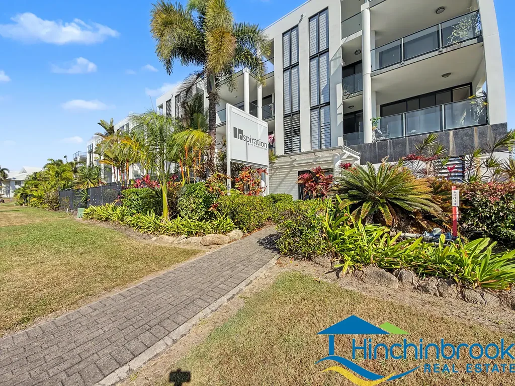 Comfortable Apartment Living with Pool Access