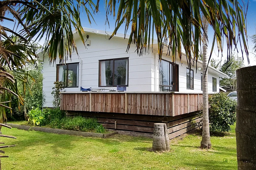 Fantastic 3 bed Family Rental in Parakai