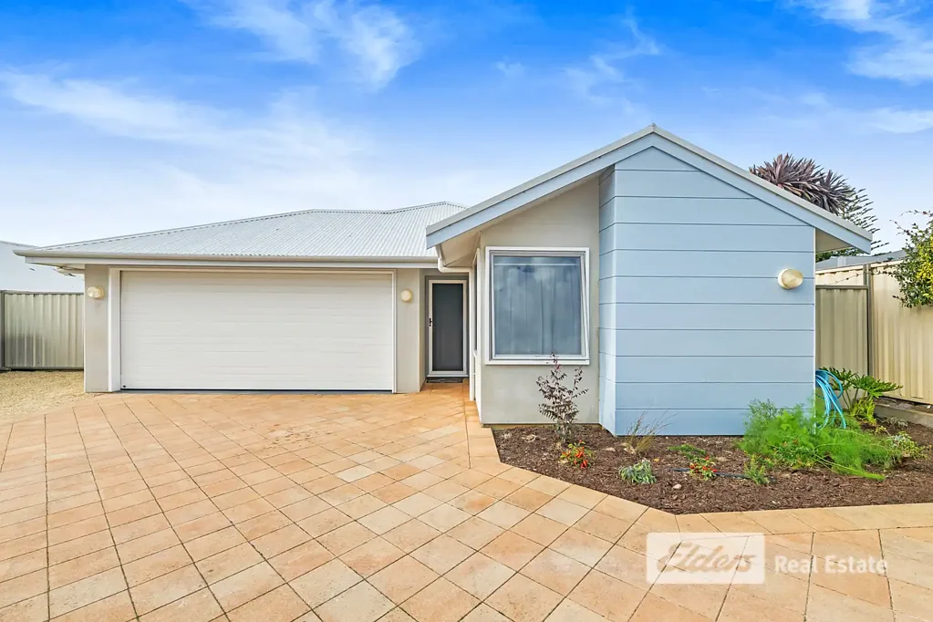 57D Minor Road, Orana, WA 6330