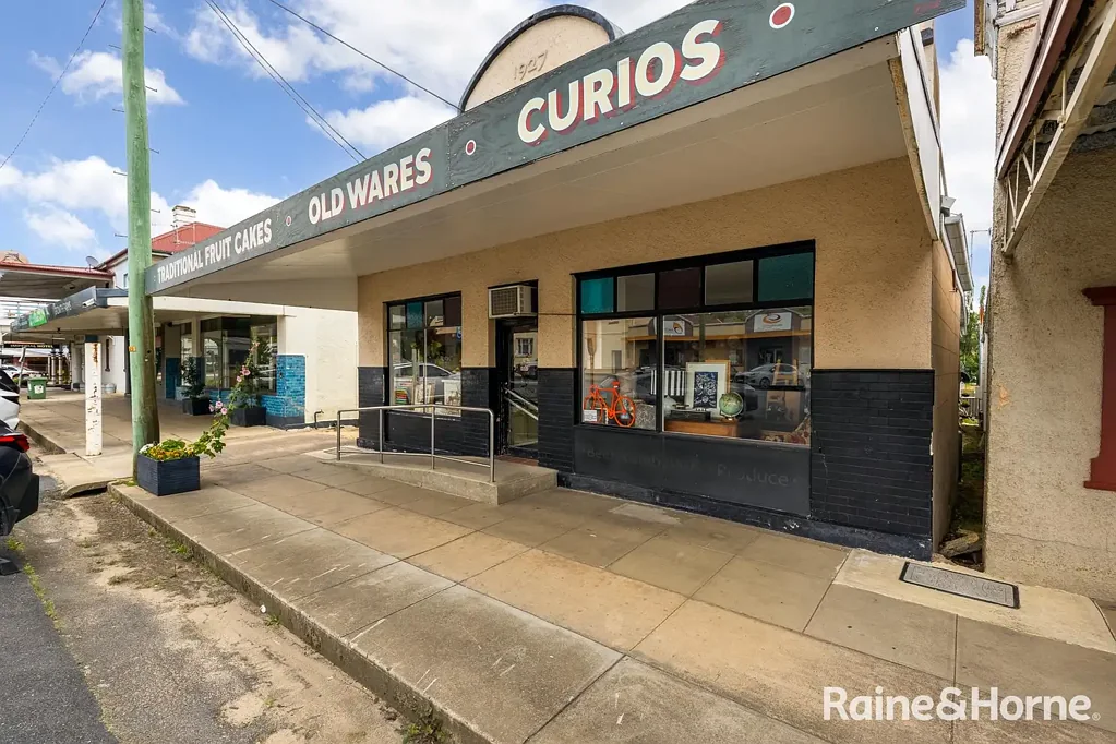 Bombala 3غرفة نوم Dual Income Gem - Prime Investment with Lifestyle Appeal