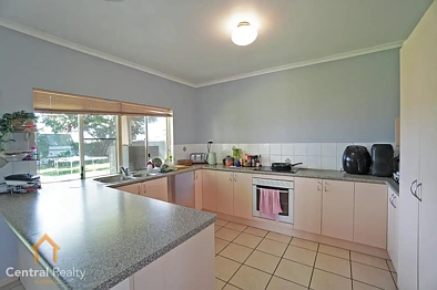 14 Mountain View Close, Mareeba, QLD 4880, 3 Bedrooms, 1 Bathrooms, House