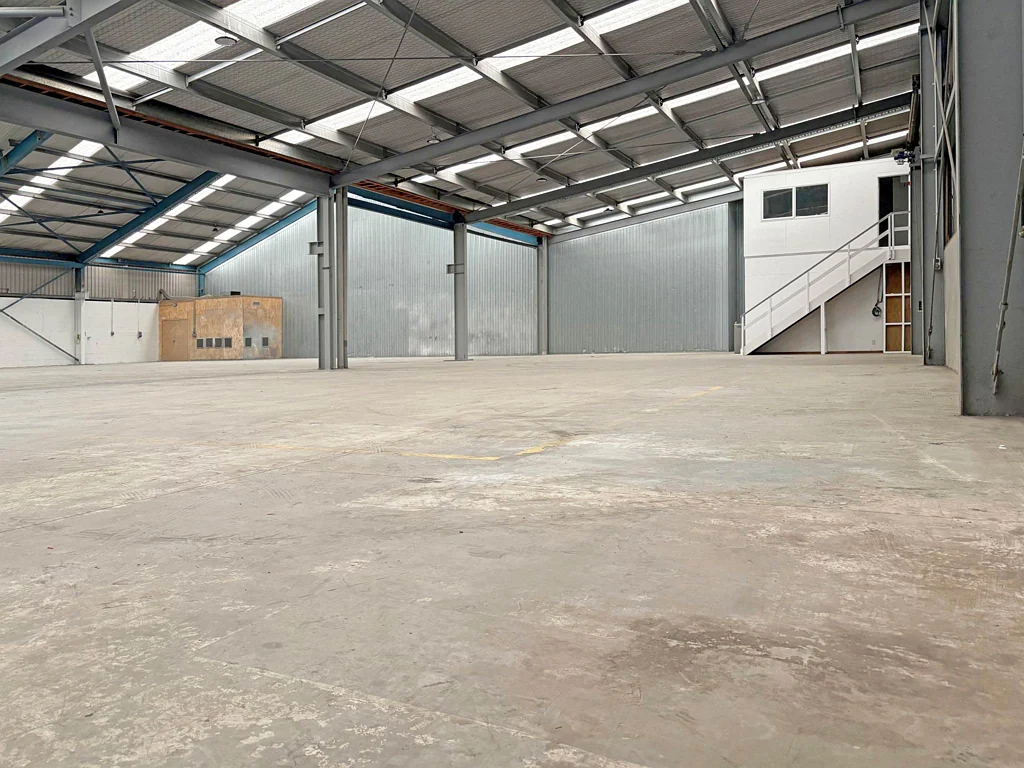 East Tamaki 1,205M² HEAVY INDUSTRIAL UNIT FOR LEASE