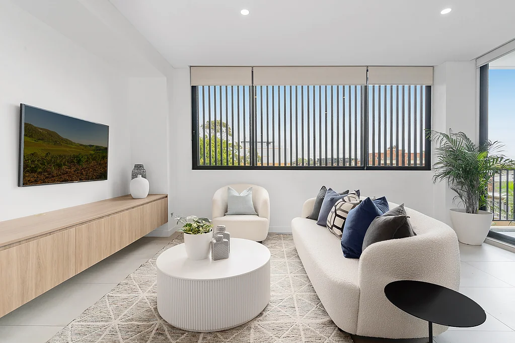 DEPOSIT TAKEN - MODERN & CENTRAL TWO BEDROOM APARTMENT!