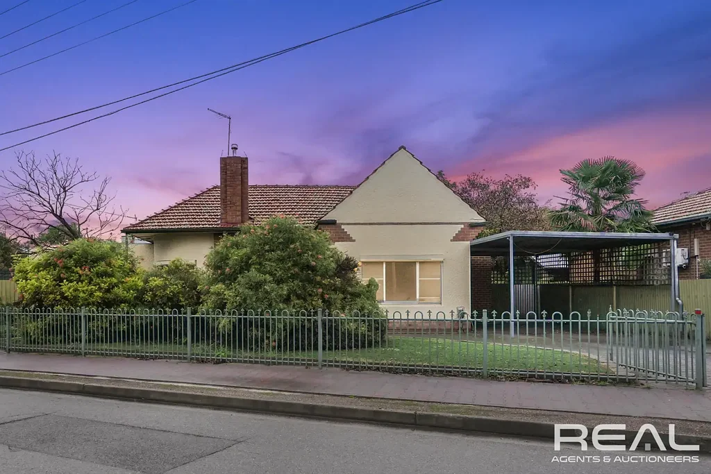 Edwardstown 3Habitaciones A Waterfall Frontage, a Corner Allotment and a Home Full of Heart