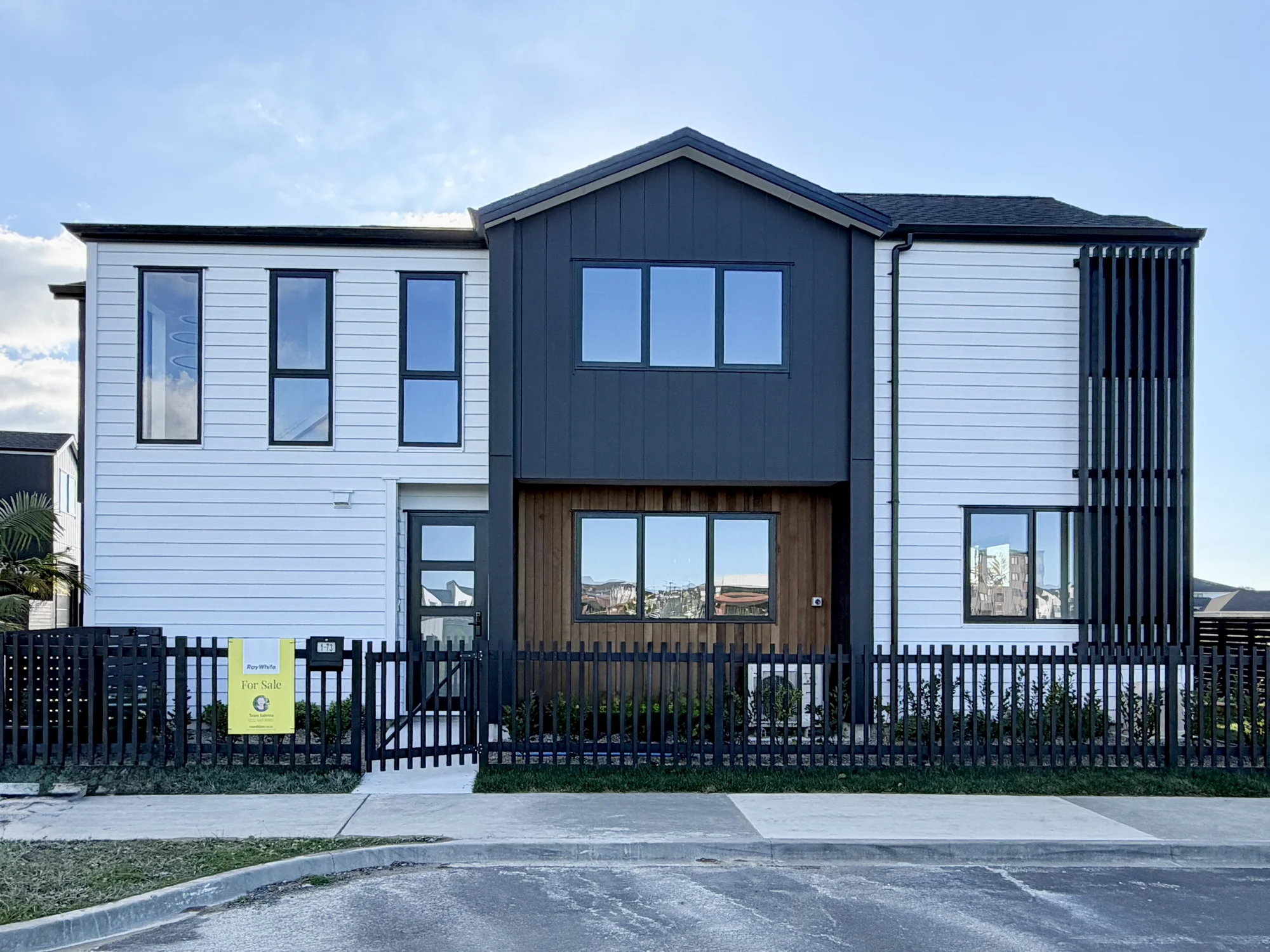 Wainui 3غرفة نوم First Home Opportunity - Stylish Corner-Site