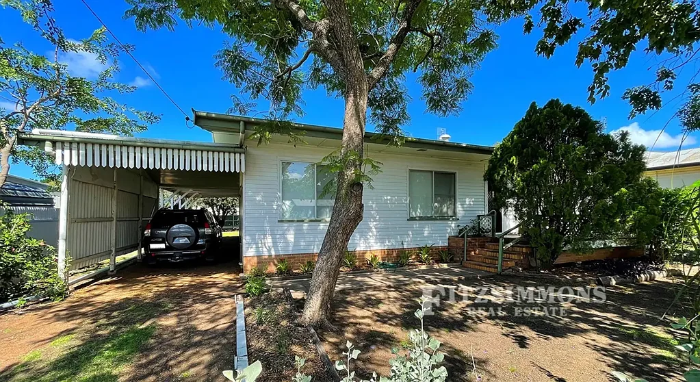 16 Vowles Street, Dalby, QLD 4405