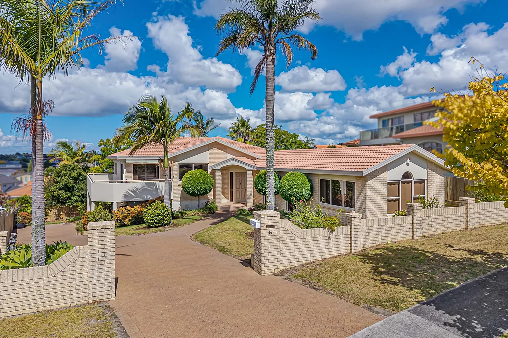 16 Tornado Place, West Harbour, Waitakere City, Auckland
