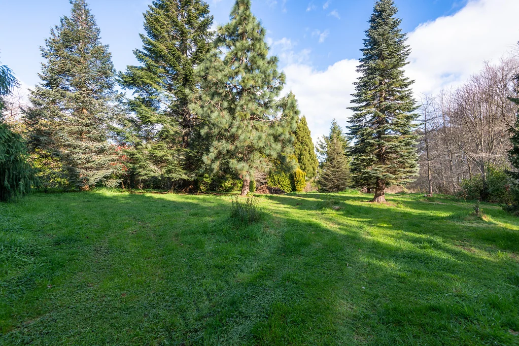 Kimbolton  Country village lifestyle investment