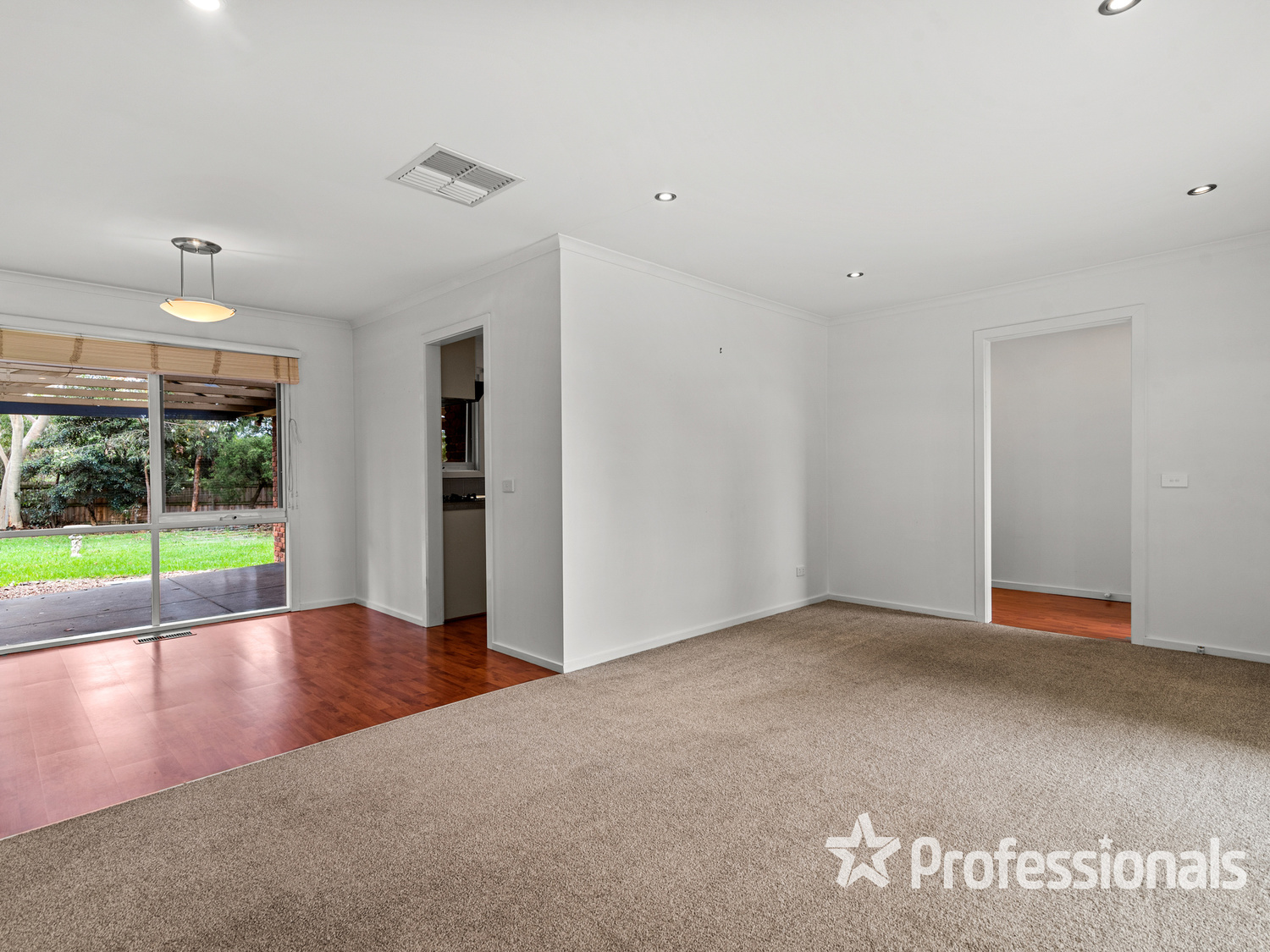 110 BELLARA DR, CROYDON VIC 3136, 0房, 0浴, House