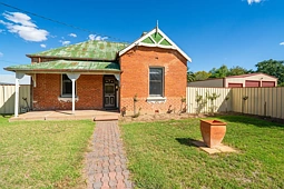 5 Douglas Street, Culcairn