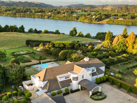 Karapiro 5房  Five-Star Luxury Above Lake Karapiro