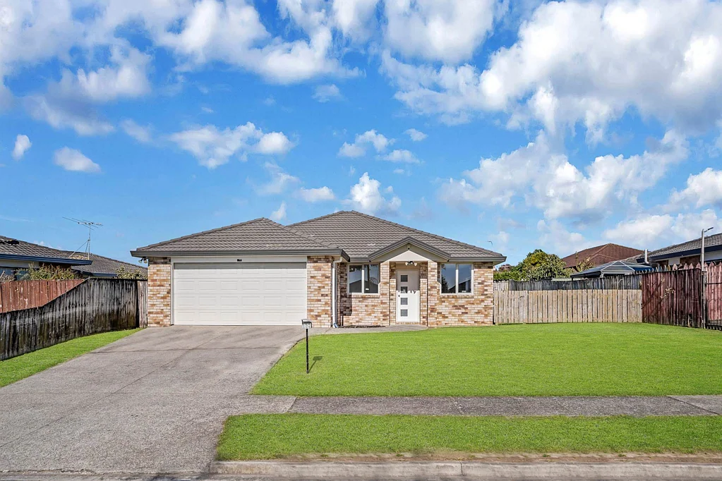 Mangere 4Zimmer Reserve-Facing Brick & Tile Family Home
