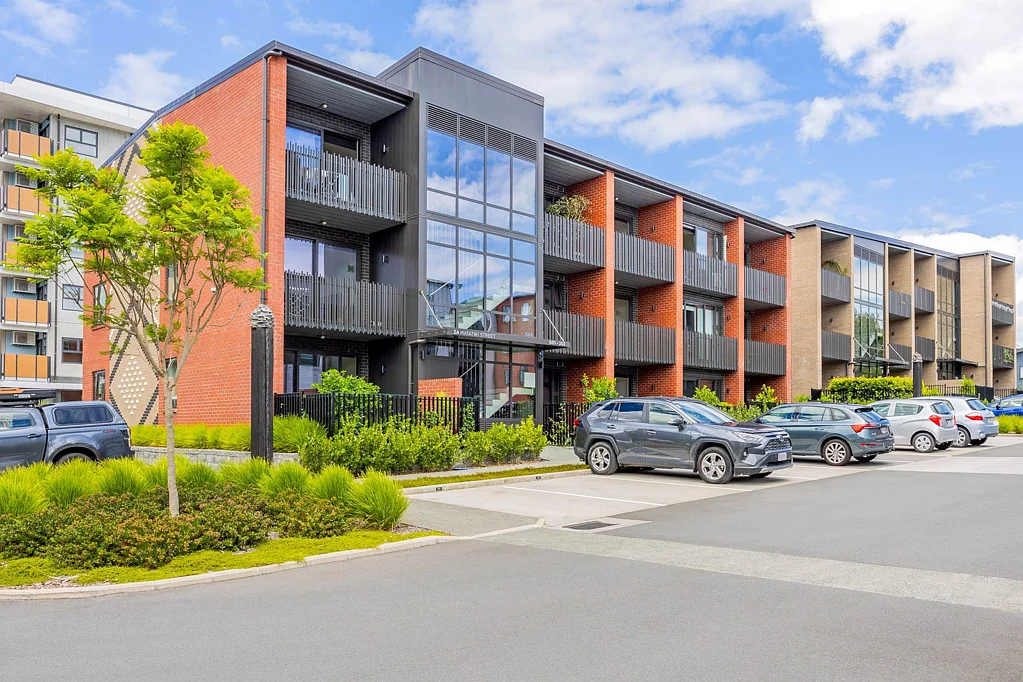 Near new one bedroom apartment in Northcote fo...
