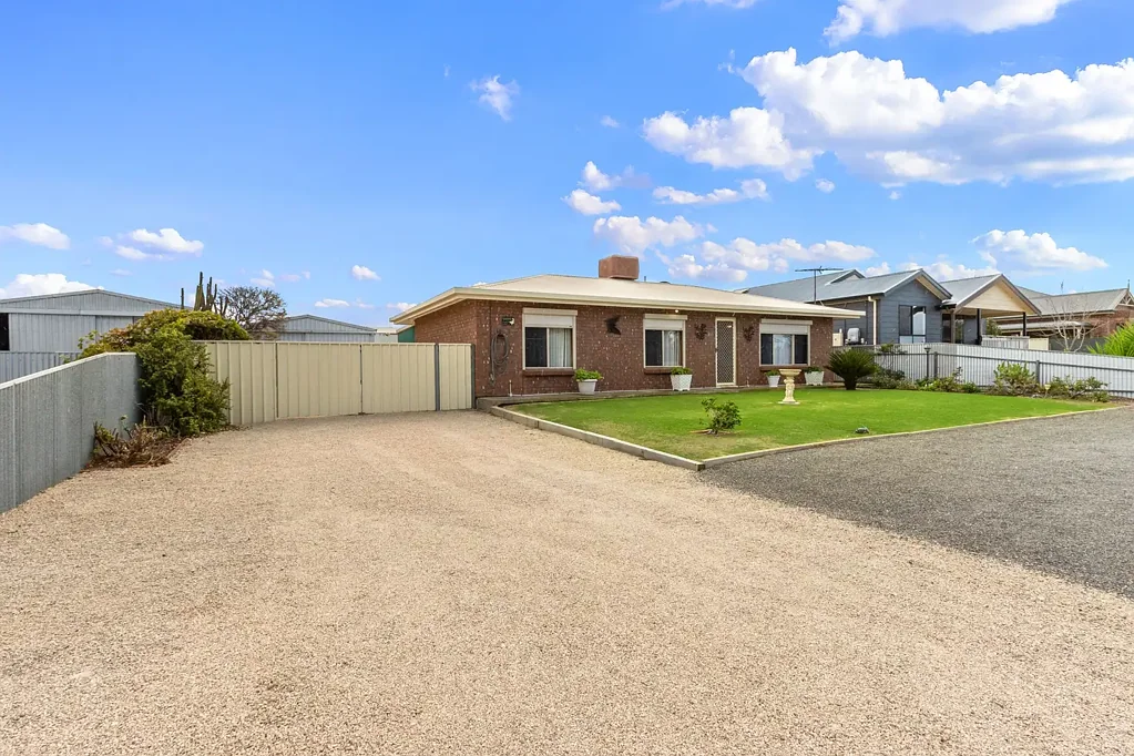 27 Giles Street East, Coobowie, SA 5583