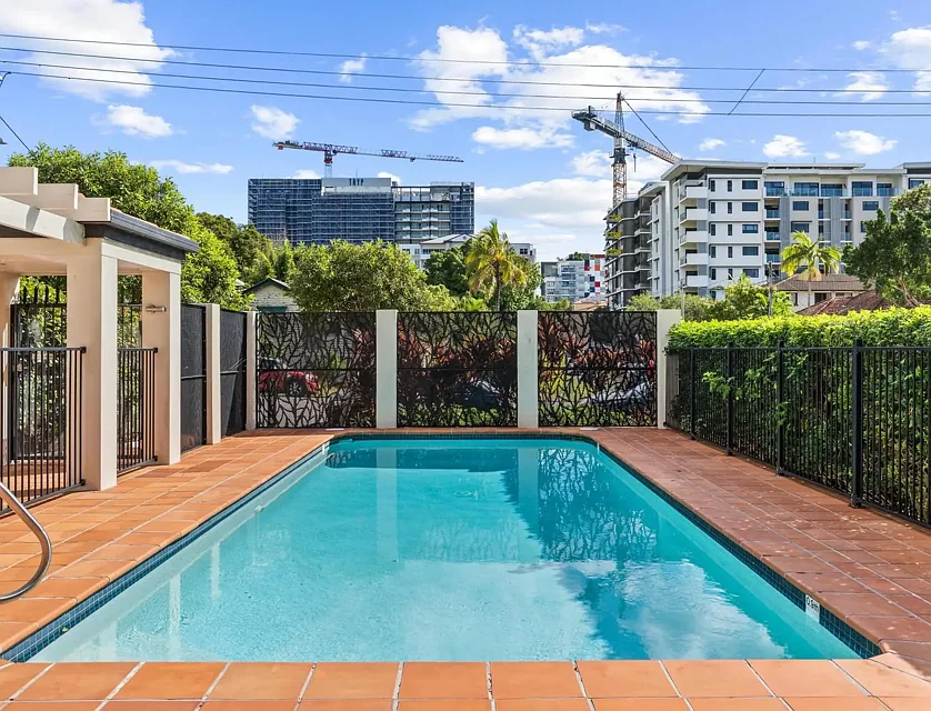 5/33 LENNEBERG Street, Southport, Gold Coast, 1 rūma, 1 rūma horoi, Apartment