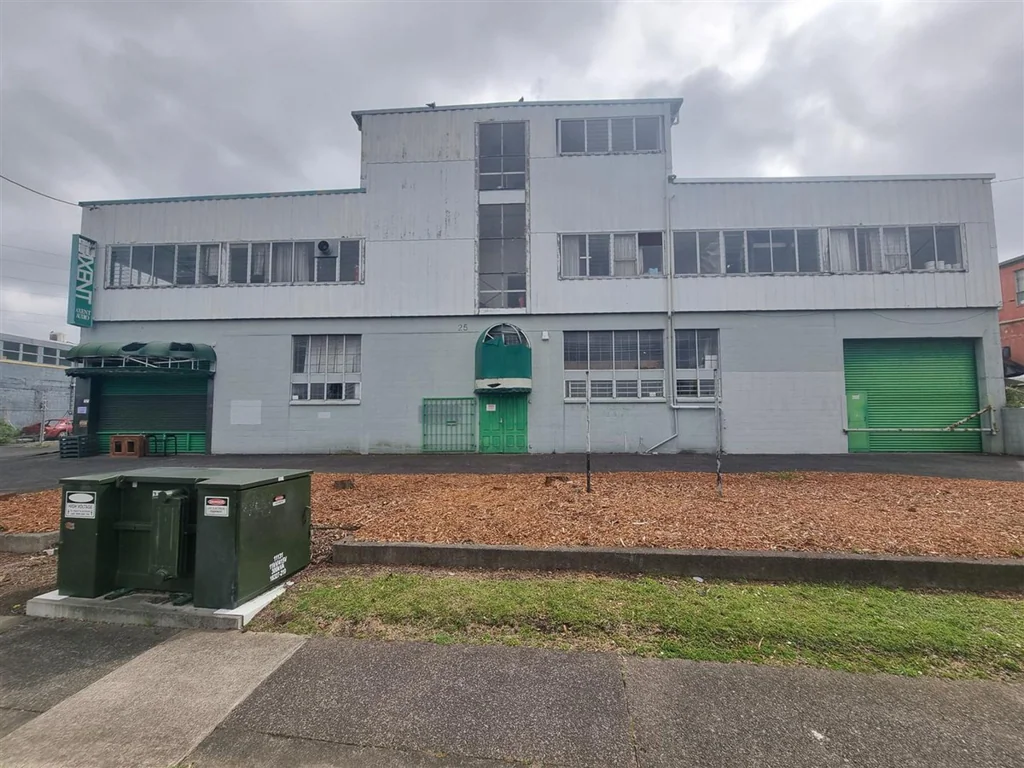 New Lynn Commercial Factory / Warehouse