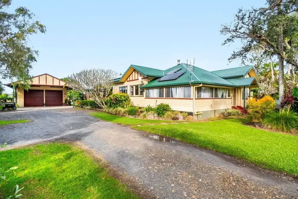 Empire Vale 4房  A timeless 103 year old homestead on 2,335 mÂ² of rural charm