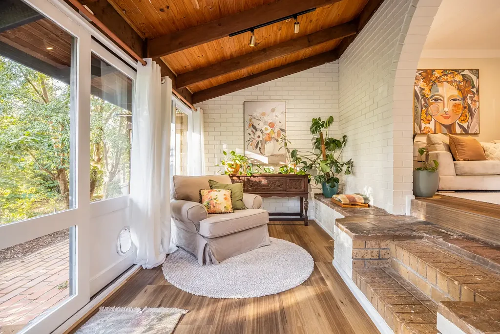 Emerald 4 Bedroom Established Gardens, Northern Light and Room to Settle