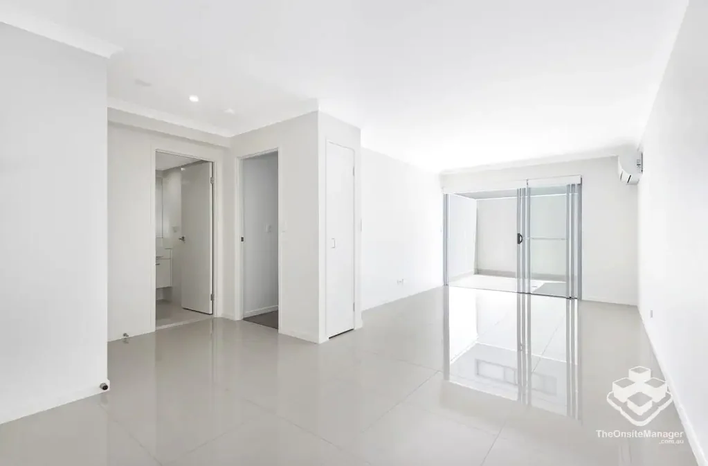 (Rented) Nestled in the Heart of Wooloowin Apartment for Rent