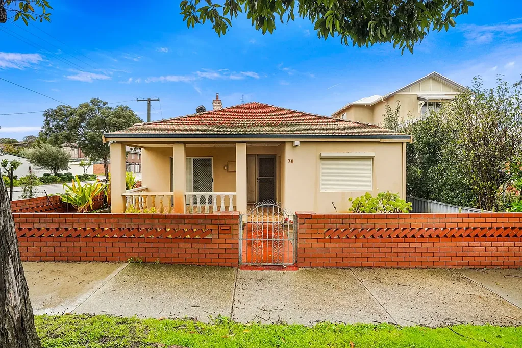 Mount Hawthorn 4房  Endless Potential in a Prime Mount Hawthorn Location