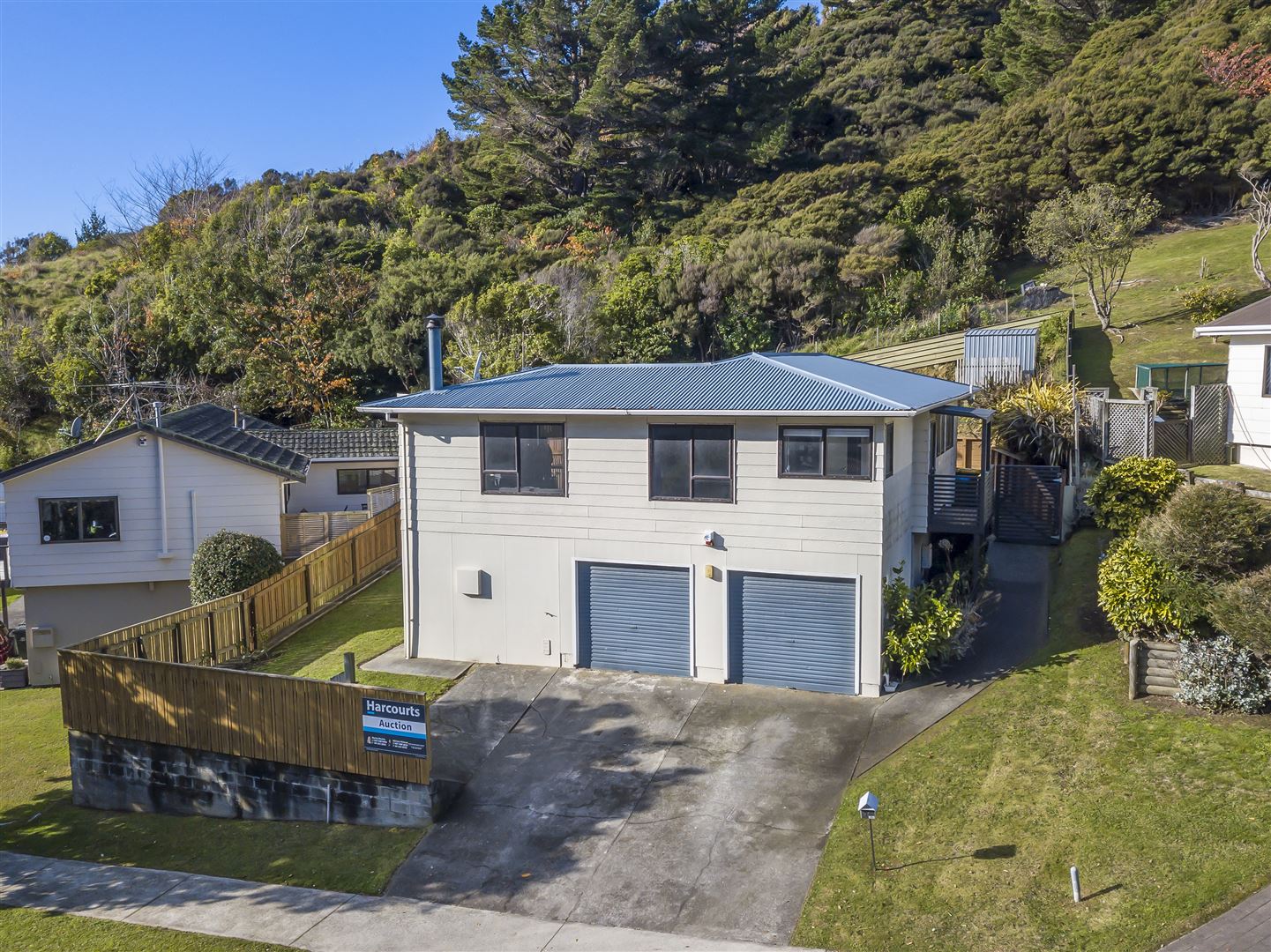 76 Omapere Street, Whitby, Porirua, 3 ห้องนอน, 1 ห้องน้ำ