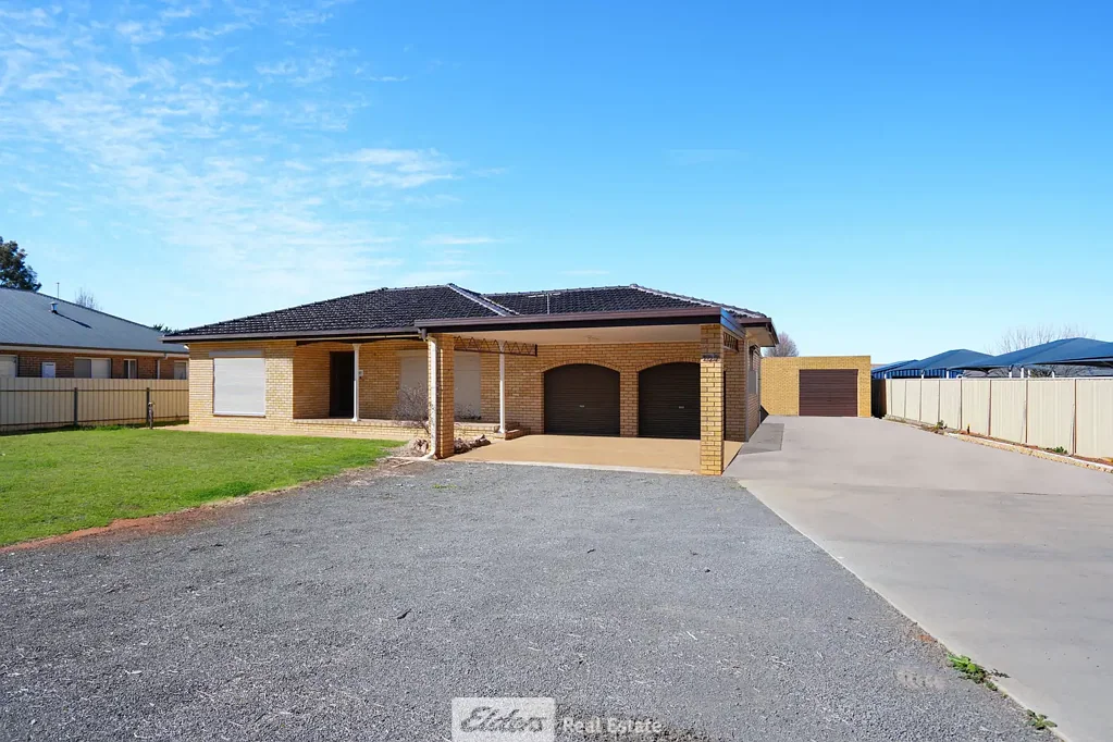 109 Clifton Boulevard, Griffith, NSW 2680