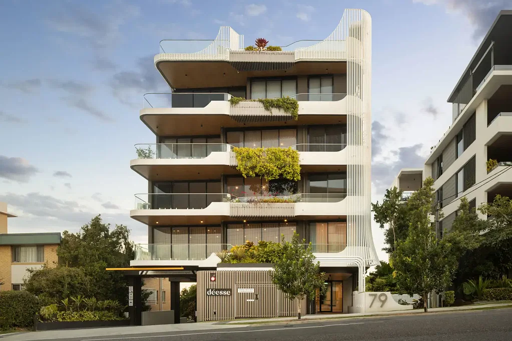 Taringa 3 Bedroom Architectural Brilliance with Breathtaking City Views