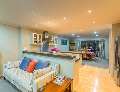 5/8 Wellington Road, Paekakariki, Kapiti Coast, 3 ਕਮਰੇ, 2 ਬਾਥਰੂਮ, Apartment