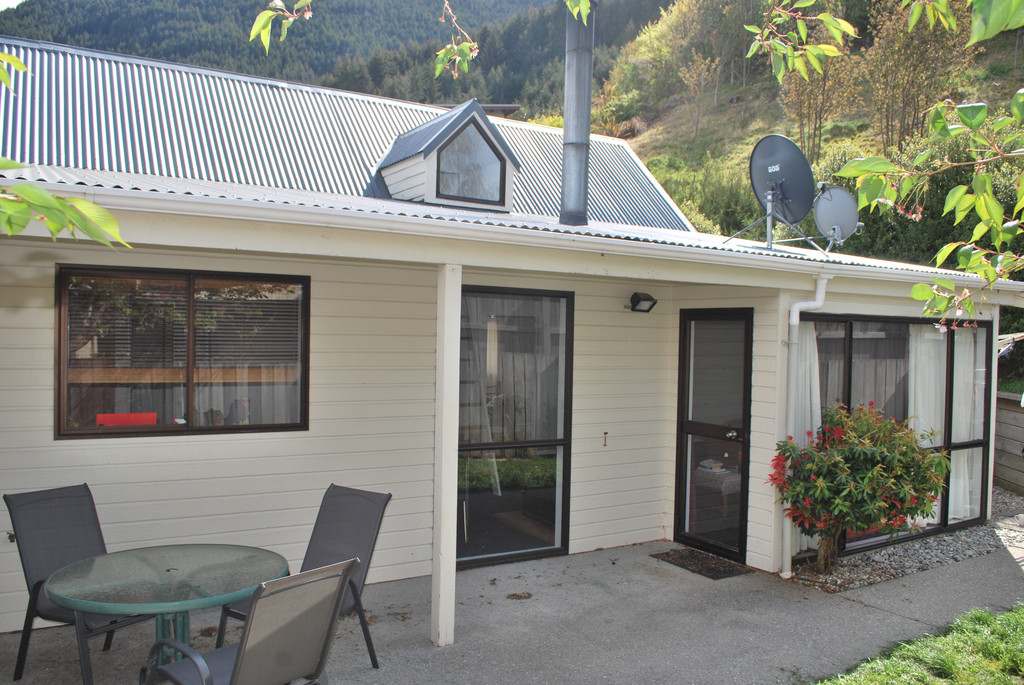 5a Watts Road, Fernhill/Sunshine Bay, Queenstown Lakes, 3房, 1浴