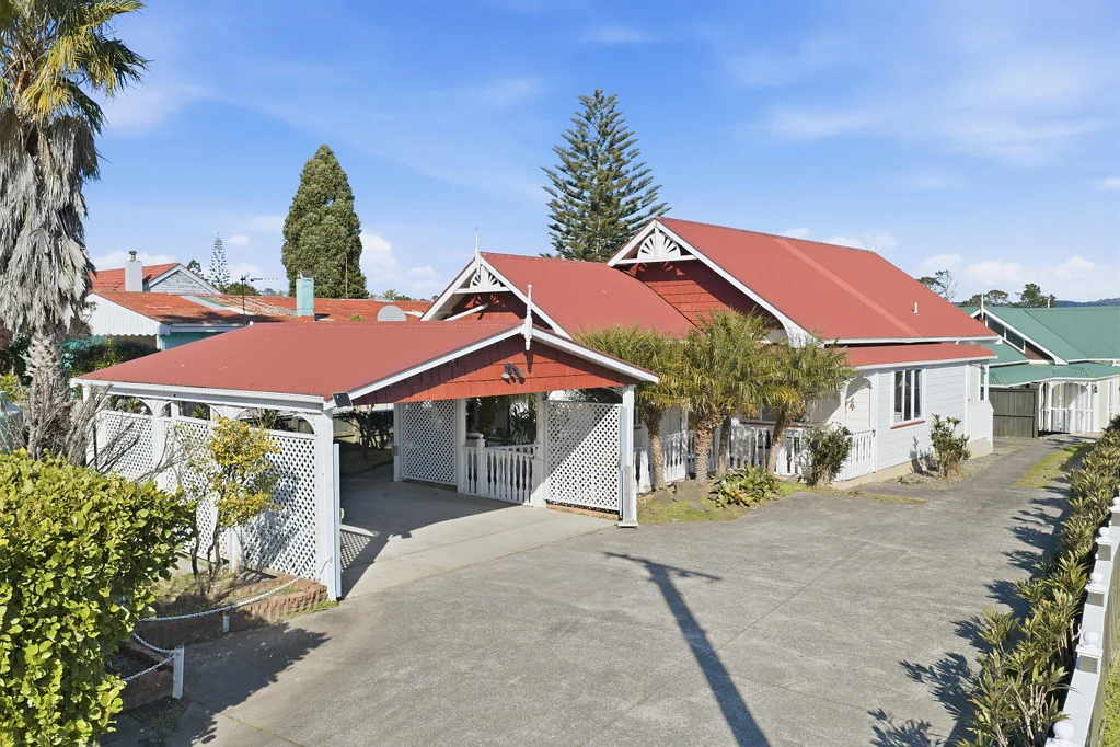 Henderson 3 Slaapkamer Modern Renovated Single-Level Freehold Living