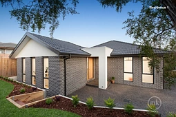 1/14-16 Collins Street, Diamond Creek