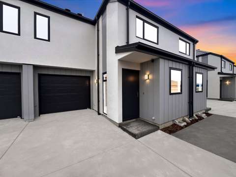 Modern Comfort on Amyes Road!