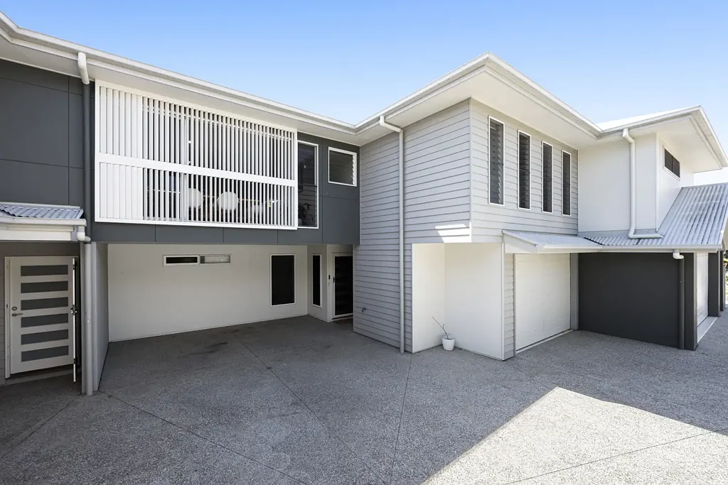 Buderim 3房  Stylish Townhouse in a Boutique Complex of Three