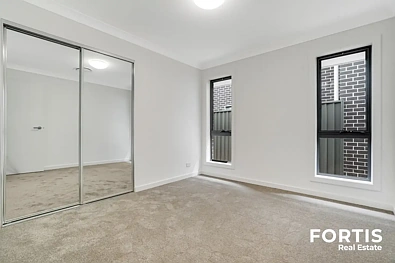 5 Peartree Circuit, Werrington, NSW 2747, 4房, 2浴, House