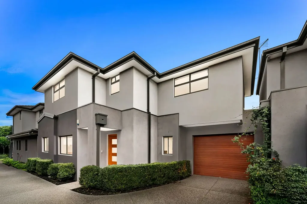 Clayton South 2कमरा Contemporary Comfort in a Convenient Clayton South Setting