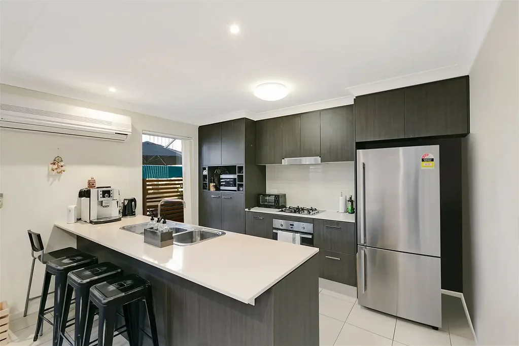 42 Belongil Street, Pacific Pines, QLD 4211