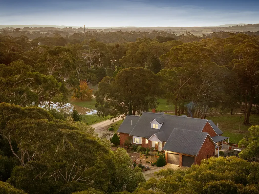 Kyneton 3غرفة نوم Private Country Estate on Four Acres - Luxury Living Just Minutes from Town