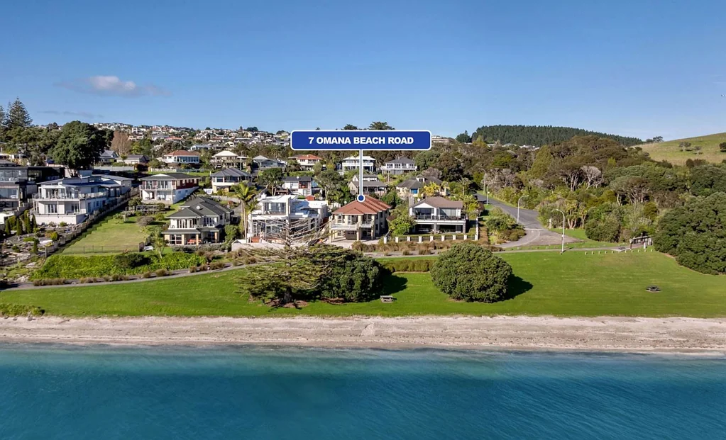 Maraetai 4 Bedroom PRIME COASTAL LIVING