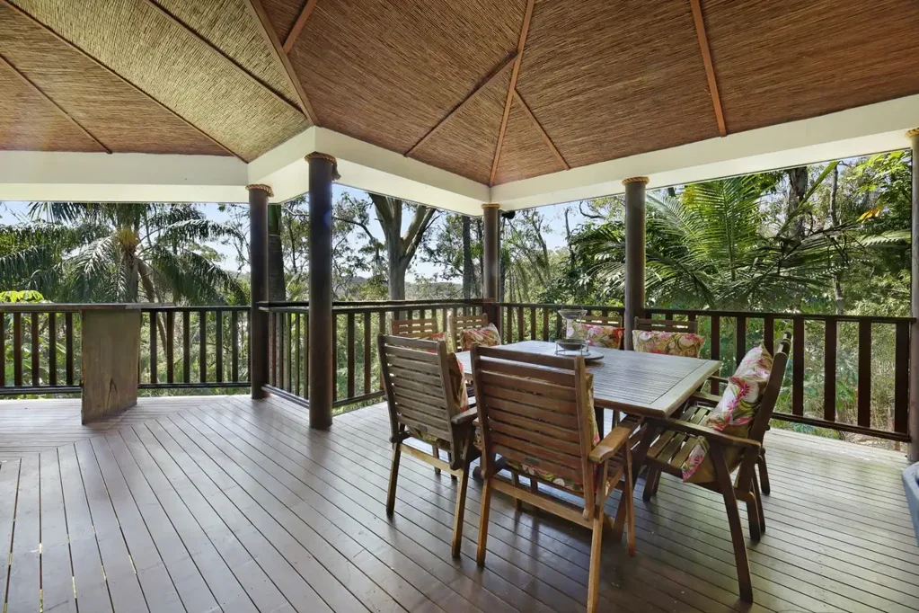 Tallebudgera 7غرفة نوم Elevated Tallebudgera Oasis a Private Paradise, Minutes from Schools, Beaches and Shopping