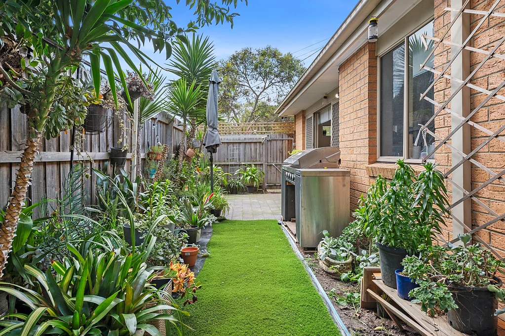 1/10 Nursery Avenue, Frankston, VIC 3199