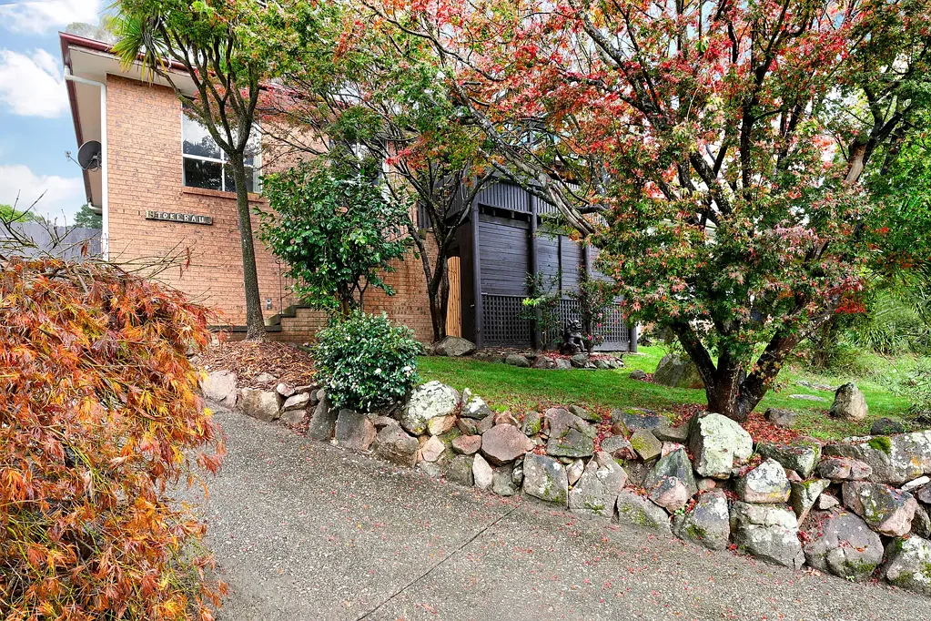 Katoomba 4कमरा Modern Family Living with Valley Views & Privacy
