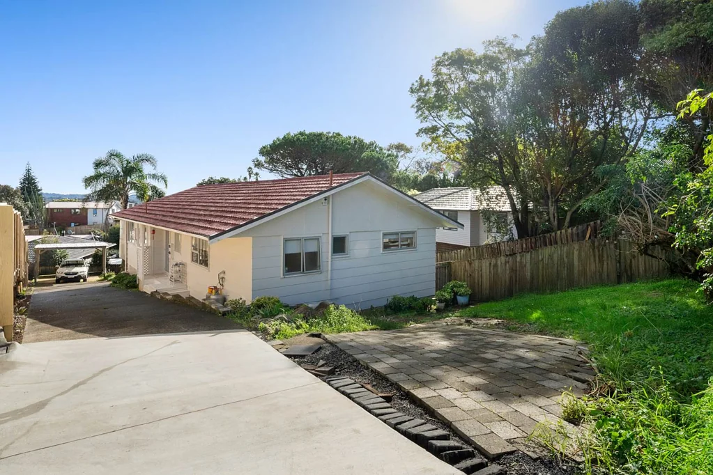 Pakuranga 3 Bedroom 818 sqm Hidden Gem – Tranquil & Convenient