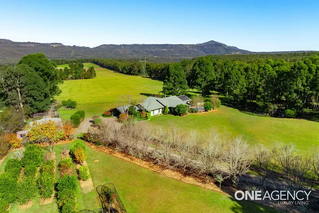 Kangaroo Valley 5 Bedroom Blue Gum Retreat