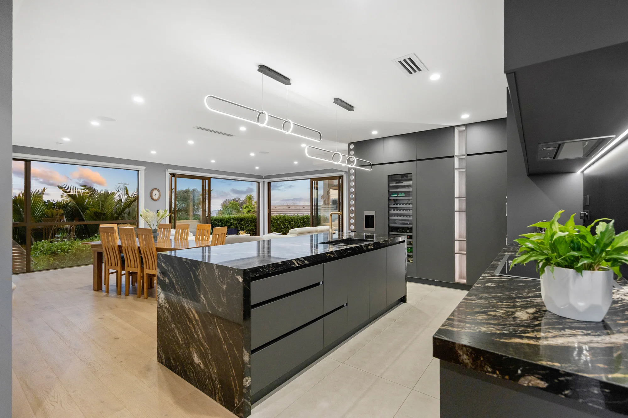 2 Taku Close, Long Bay, photo 4